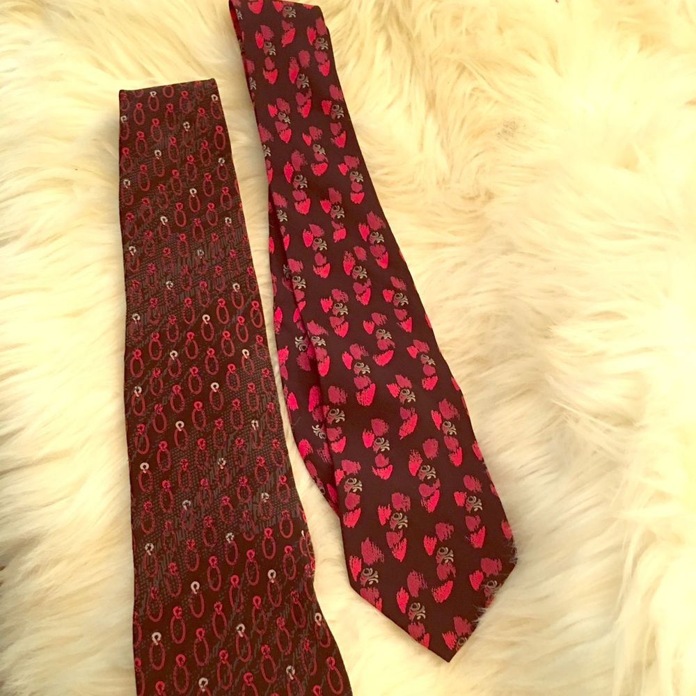 2 great ties 🔥🔥